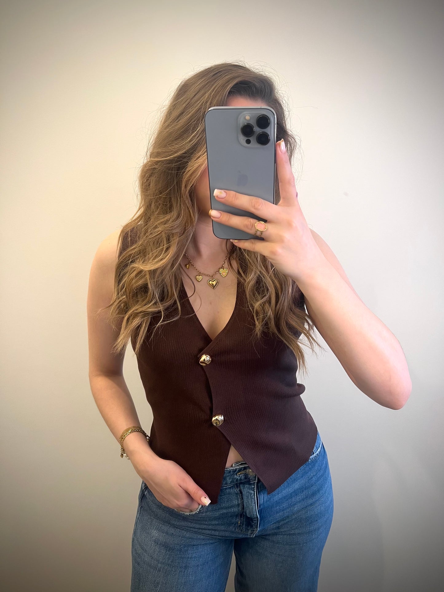 Top Anissa